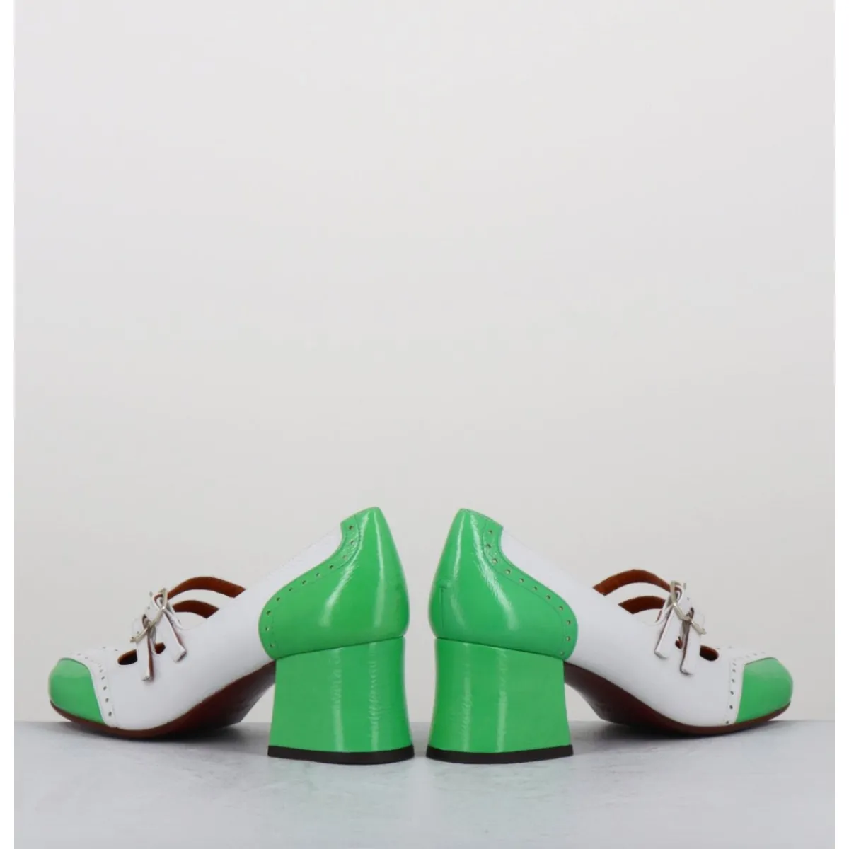 Online CHIE MIHARA Babies petit talon look vintage vernis blanc & vert - MAIME44 FERRARI BLANCO