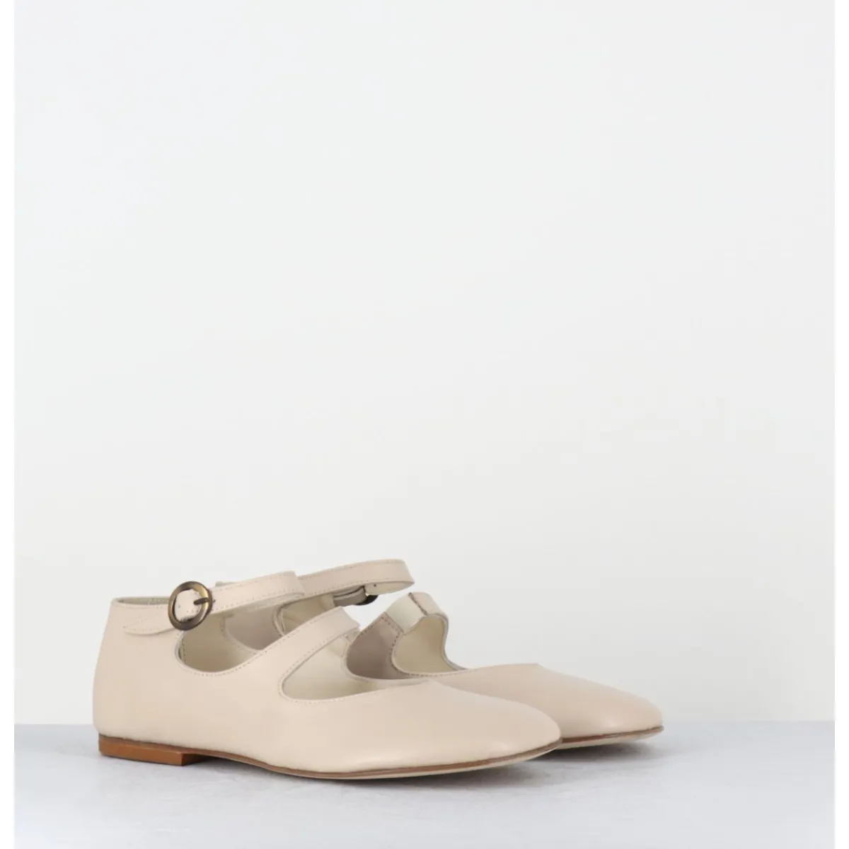 Clearance GARRICE LAB Babies plates forme ronde en cuir beige clair - ZIAMA BUFFY SAND