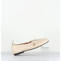 ALOHAS Ballerines à noeud en cuir souple crème - ROSALIND CREAM BALLET