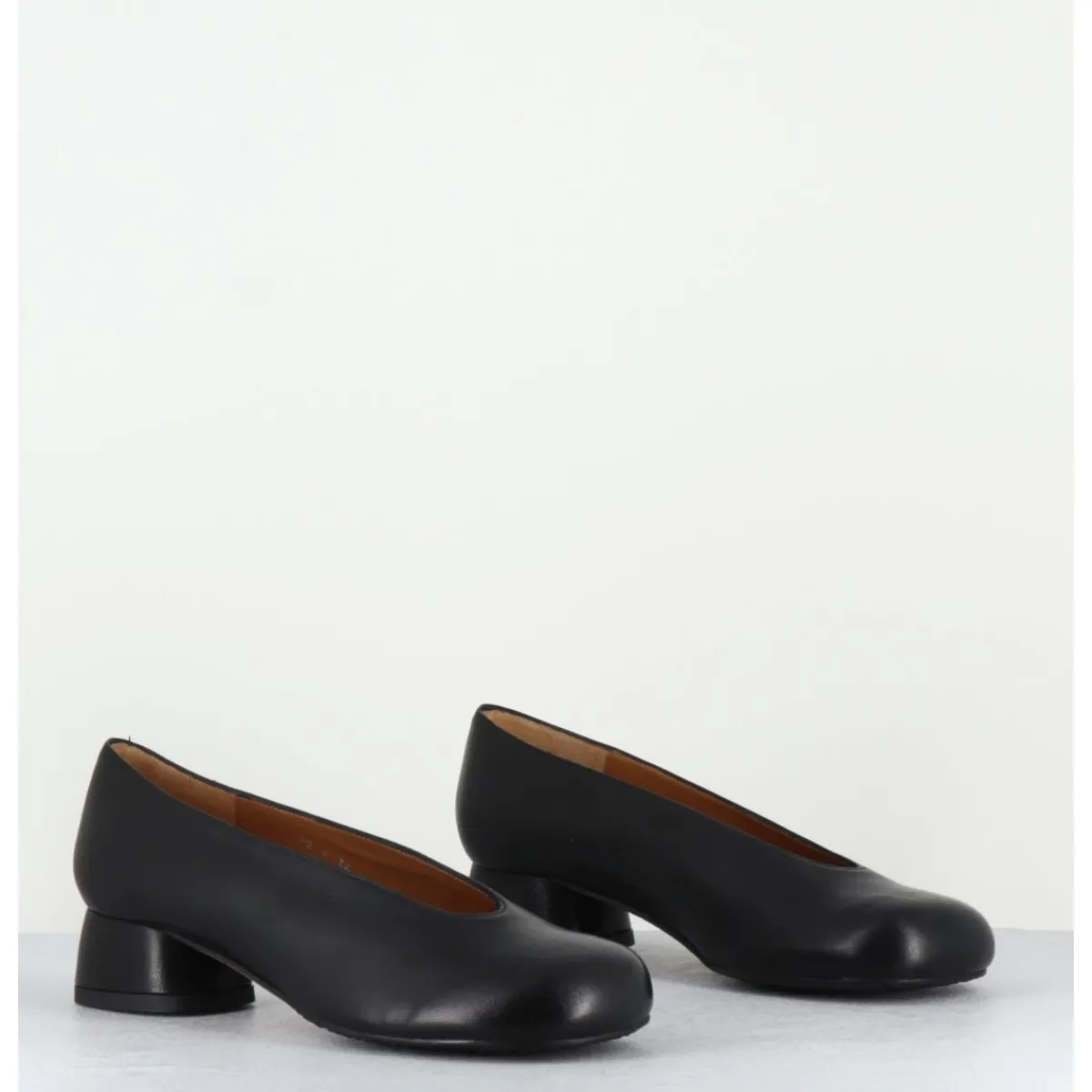 Hot AUDLEY Ballerines en cuir bout rond petit talon - KAWA NAPPA BLACK NOIR