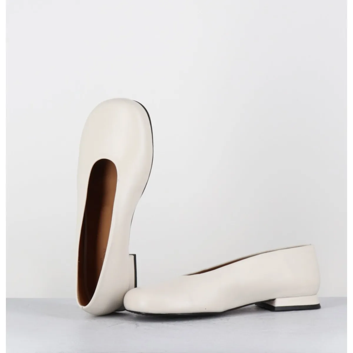 Sale AUDLEY Ballerines minimalistes en cuir - PAOLA1 MARFIL NAPPA BLANC