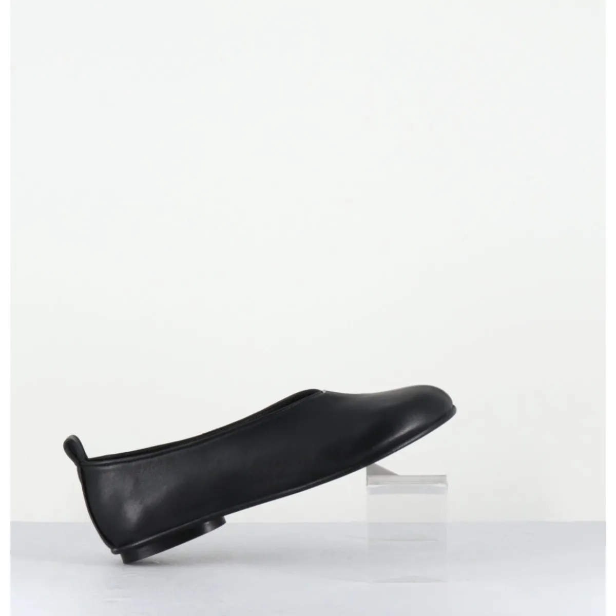 Hot GARRICE LAB Ballerines minimalistes en cuir souple - LESTER1 NAPPA NERO NOIR