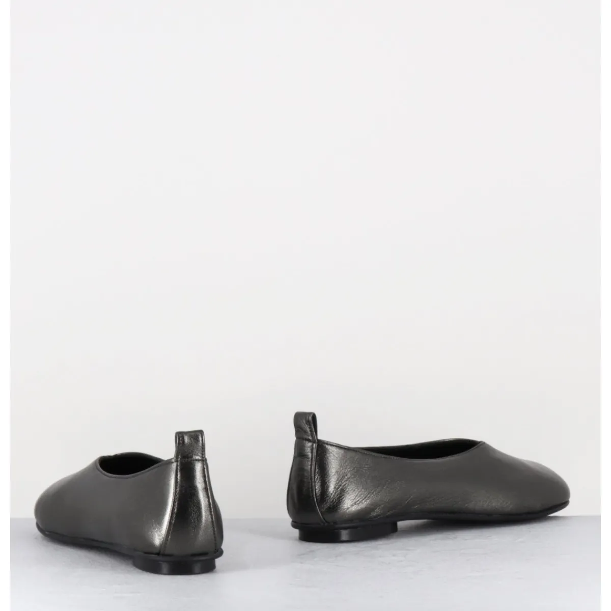 Sale GARRICE LAB Ballerines minimalistes en cuir souple métallisé - LESTER2 LAMINATO ARGENTO ANTHRACITE