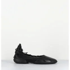 Discount MIISTA Ballerines sport en cuir longs lacets - AVERIE BLACK LACE NOIR