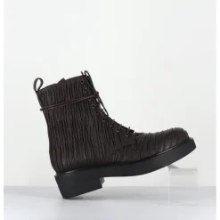 Discount GARRICE LAB Boots à lacets en cuir plissé - OTARE PLISSE T MORO MARRON