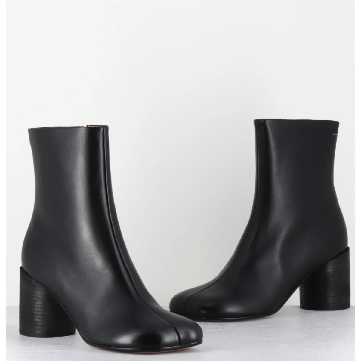 Sale MM6 MAISON MARGIELA Boots anatomiques en cuir - S59WU0235 T8013 NOIR