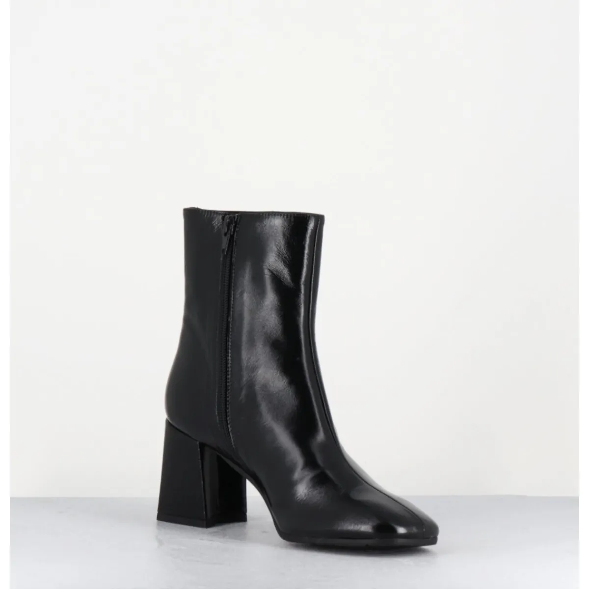 Discount GARRICE LAB Boots en cuir souple bout carré à talon - SELIA VERLUX NERO NOIR