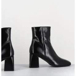 Discount GARRICE LAB Boots en cuir souple bout carré à talon - SELIA VERLUX NERO NOIR