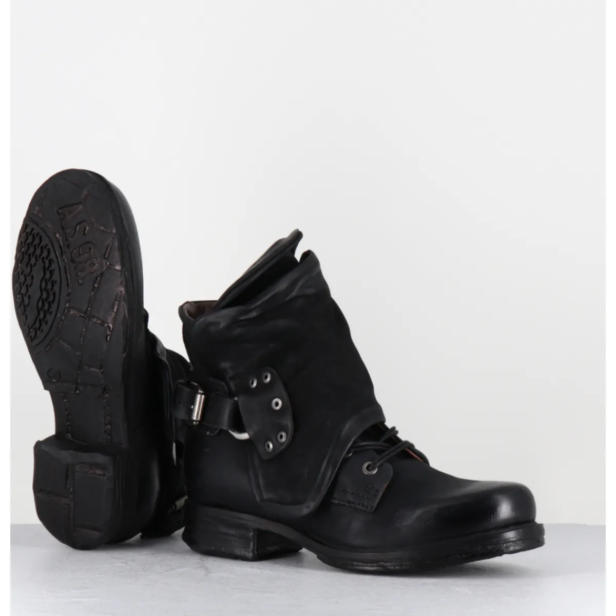 Clearance A.S.98 Boots rangers à lacets en cuir noir asymétriques - A50237 NERO