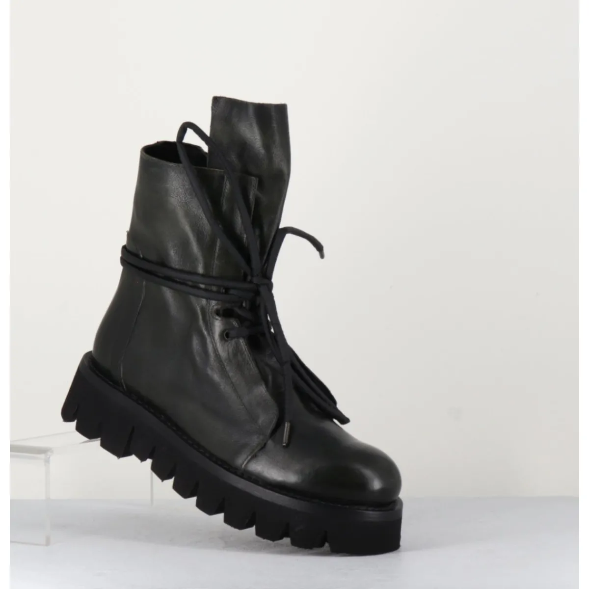 GARRICE LAB Boots rangers en cuir vert - SMILE08 BOTTLE