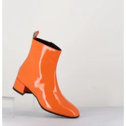 Outlet GARRICE LAB Boots 60s en cuir vernis - JANE VERNICE ORANGE
