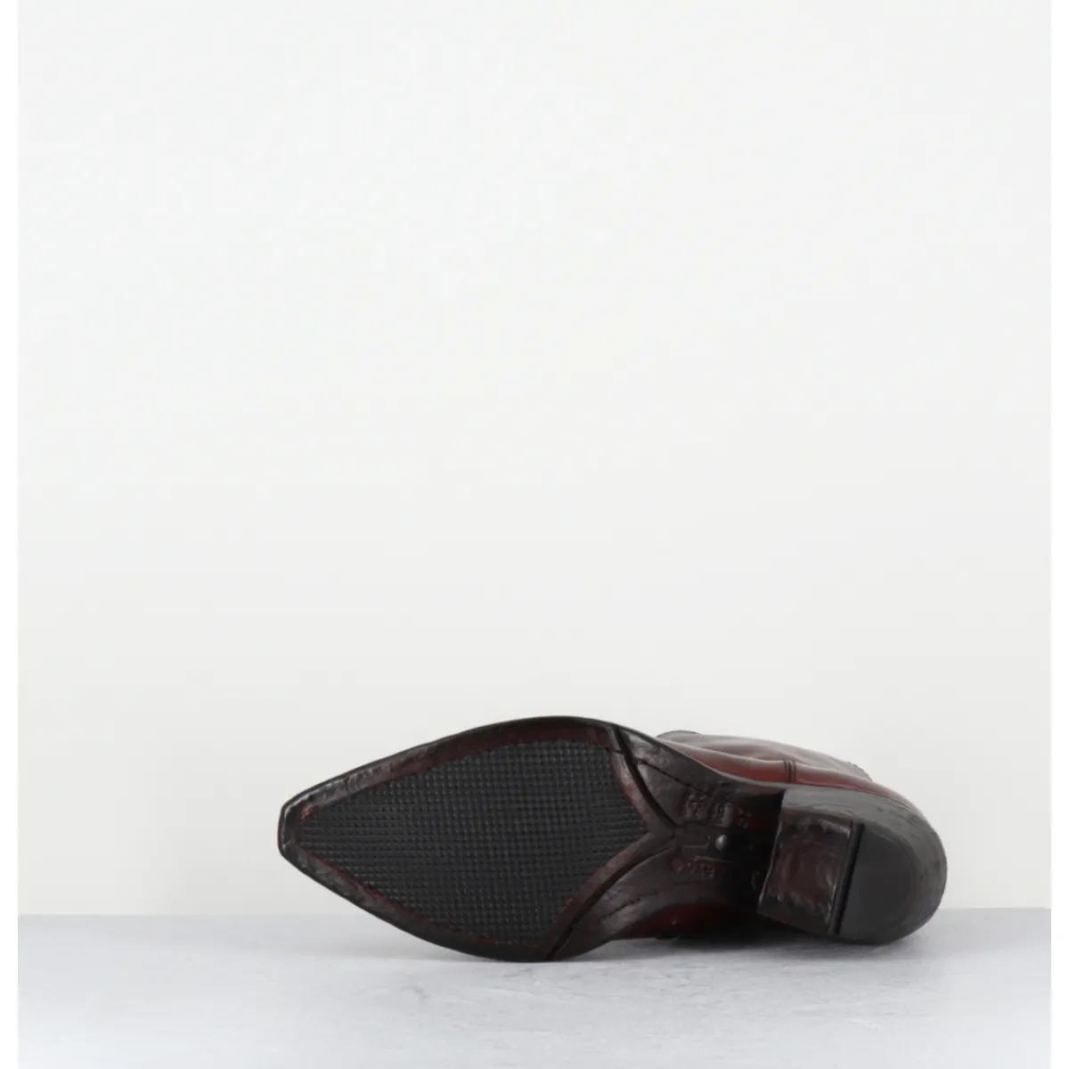 New LEMARGO Boots santiags en cuir brossé - GU02C DIVER COOPER ROUGE