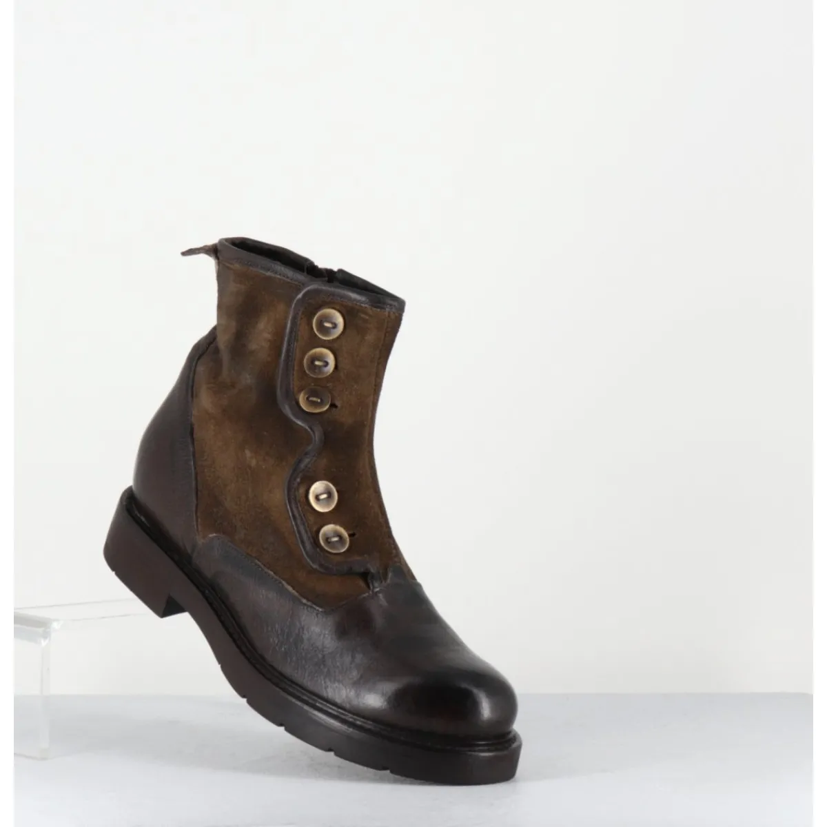 GARRICE LAB Bottines plates à boutons en cuir - LACO CARLY FANGO MARRON