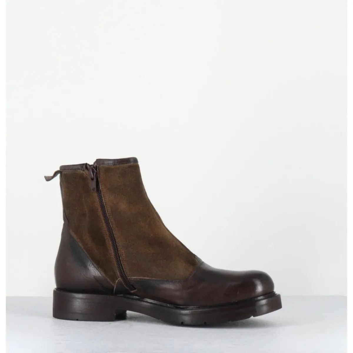 GARRICE LAB Bottines plates à boutons en cuir - LACO CARLY FANGO MARRON