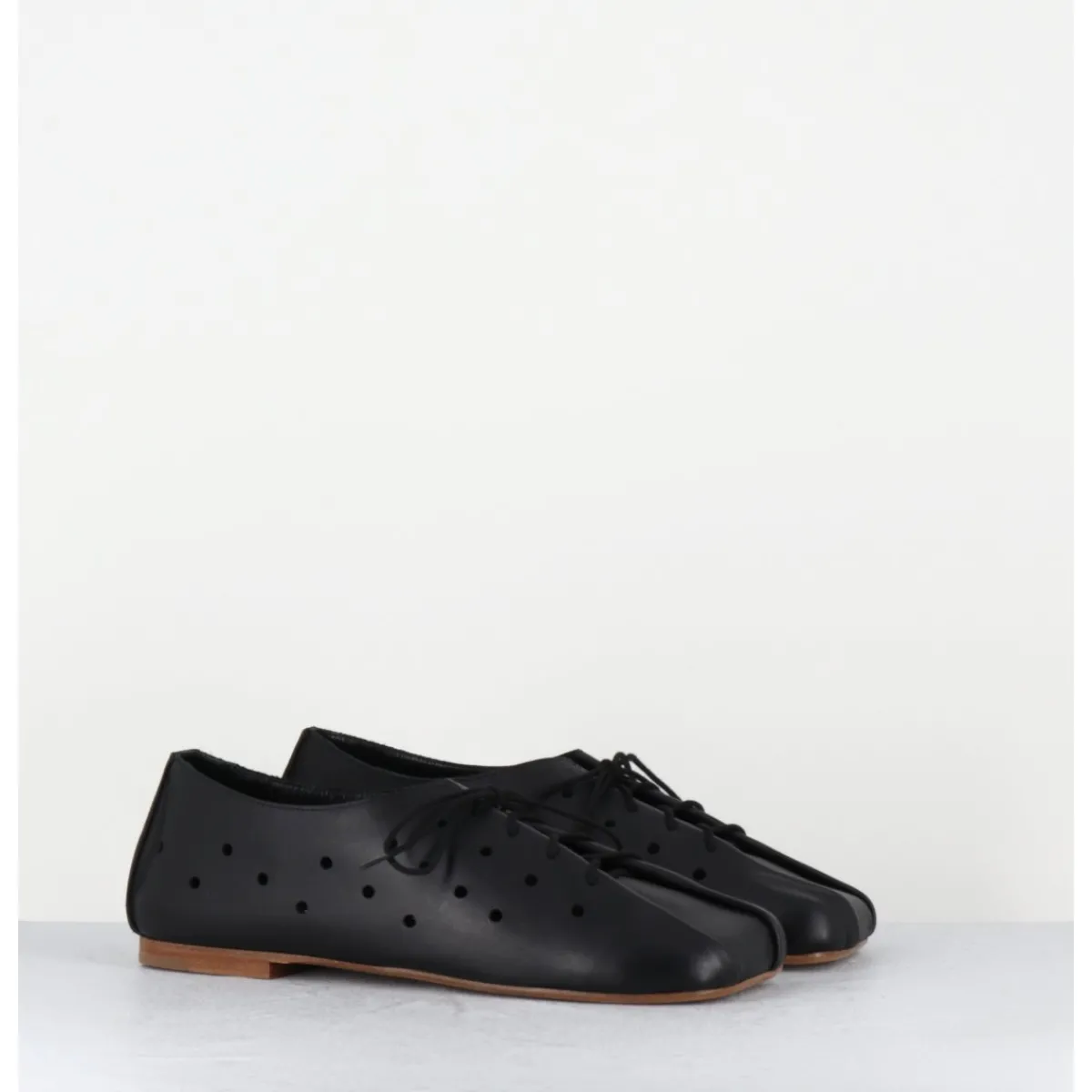 ANTONIO BARBATO Chaussures minimalistes à lacets en cuir perforé - AB4651 NAPPATO NERO NOIR