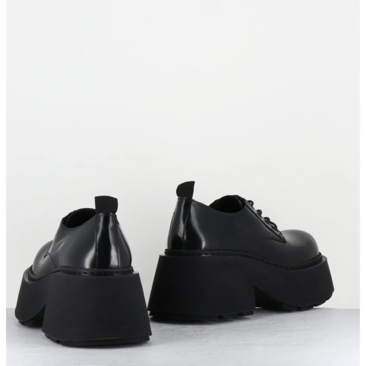 Clearance VIC MATIE Derbies en cuir glacé fumé semelle épaisse - 1D7702D BUFFY BLACK NOIR