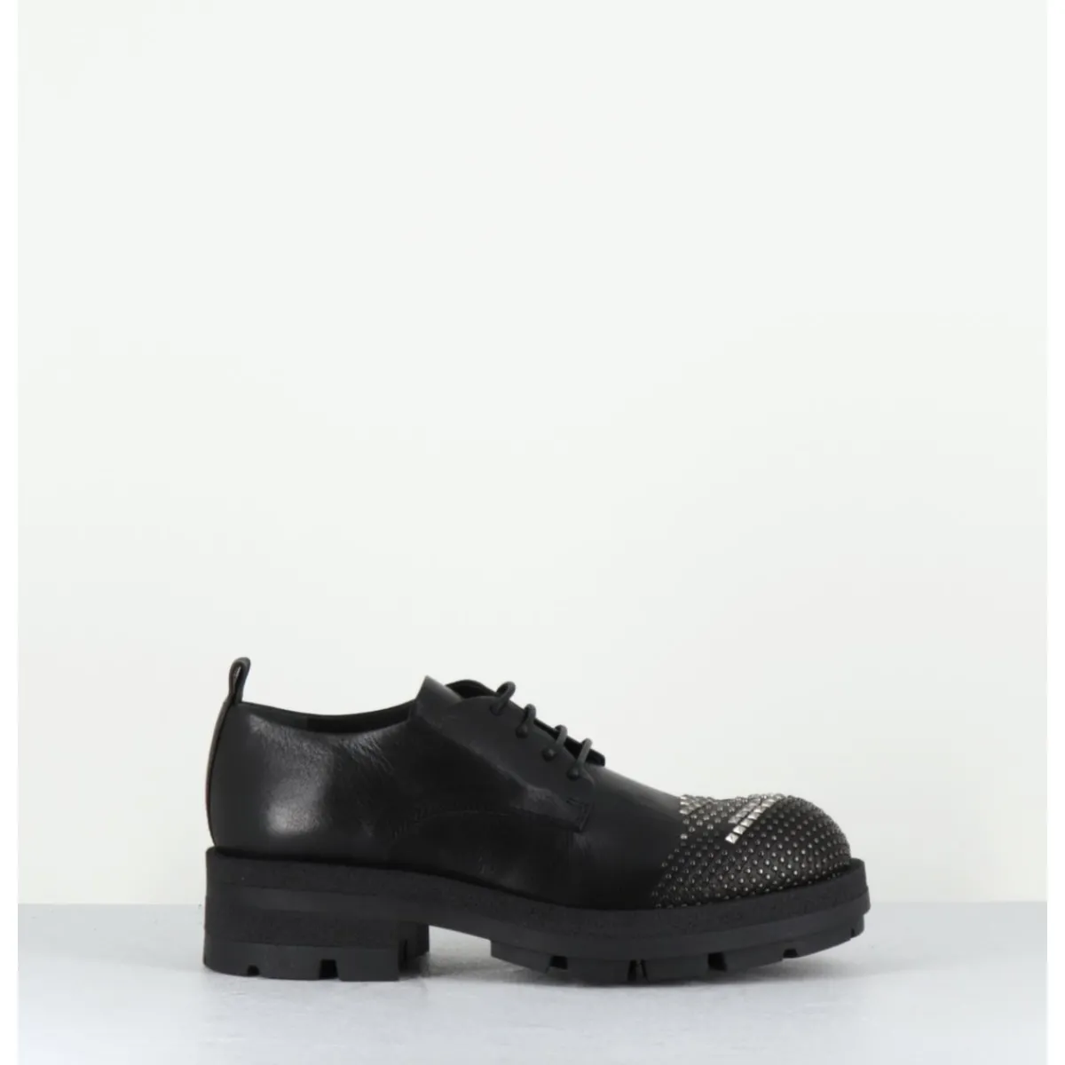 Sale GARRICE LAB Derbies en cuir bout clouté - DABRAN SIENA NERO NOIR