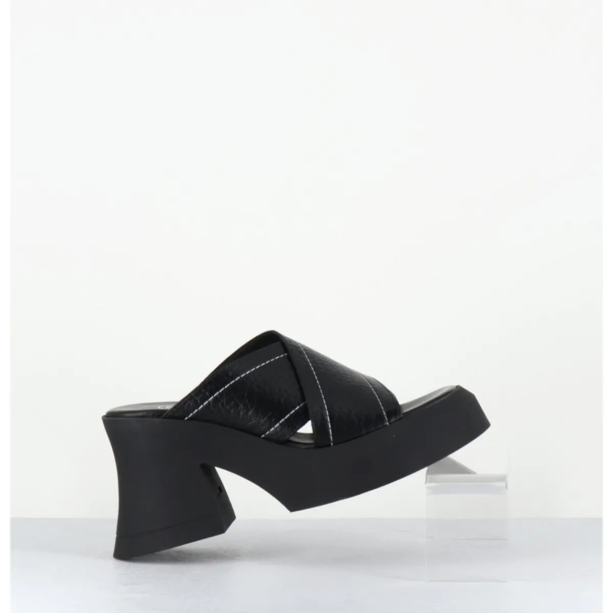 Discount E8 BY MIISTA Mules à plateforme cuir grainé & surpiqûres blanches - RAISSA BLACK MULES NOIR
