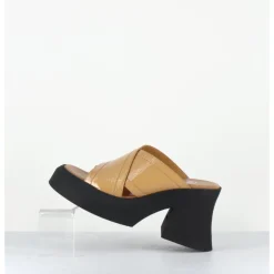 Best E8 BY MIISTA Mules à plateforme en cuir vernis - RAISSA MULES BEIGE
