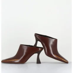 E8 BY MIISTA Mules à talon bout carrré en cuir glacé distressed - MANUELA BROWN MULE MARRON