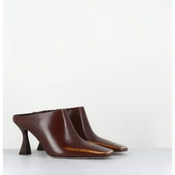 E8 BY MIISTA Mules à talon bout carrré en cuir glacé distressed - MANUELA BROWN MULE MARRON