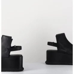 Outlet LOFINA Sandales compensées en cuir esprit japonais - 2420 GAS NERO NOIR