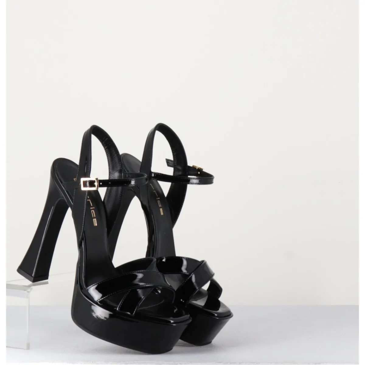 New GARRICE LAB Sandales en cuir vernis à talon haut - MIRA NERO NOIR