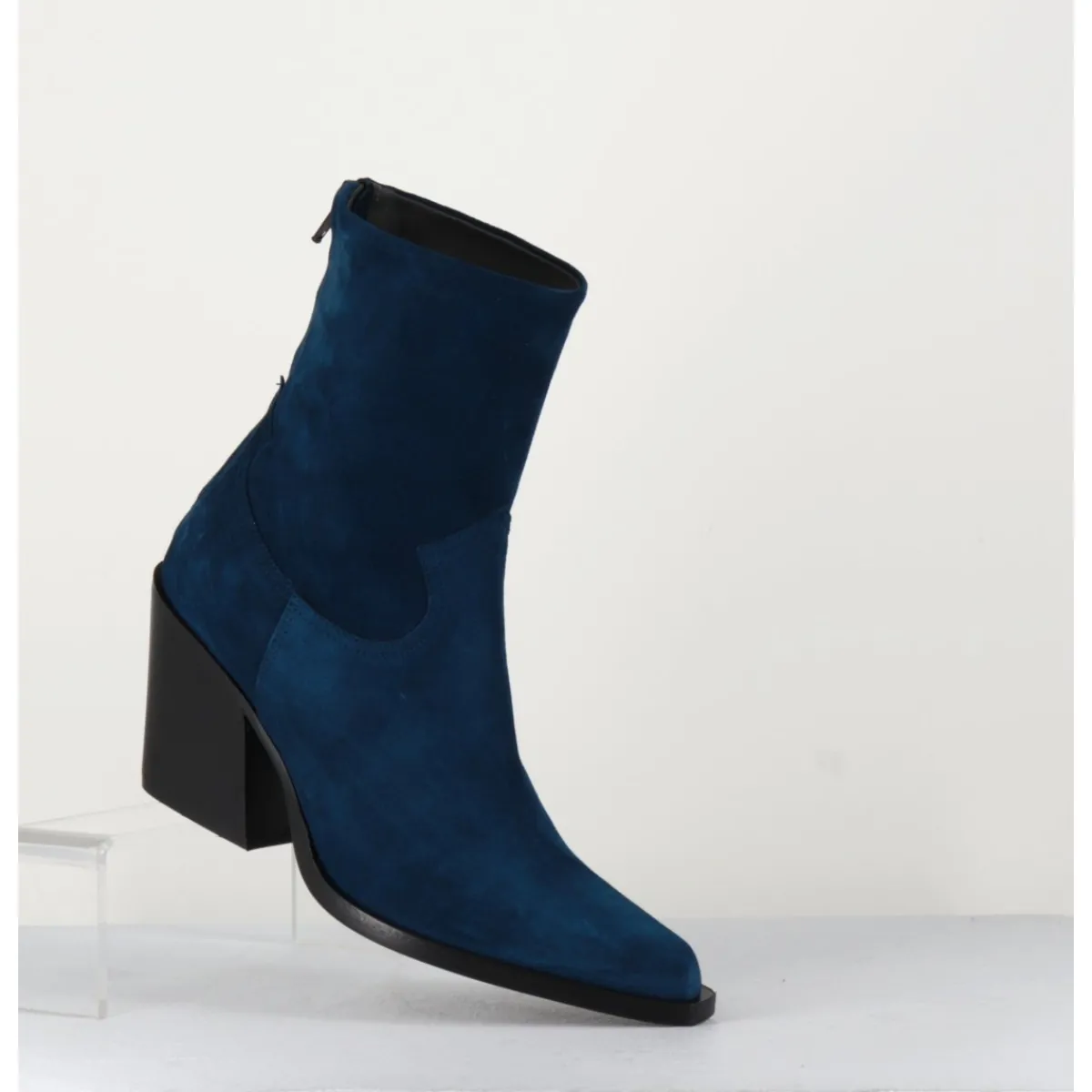 Sale GARRICE LAB Santiags talon haut en daim - DESI CHELIN BLU BLEU