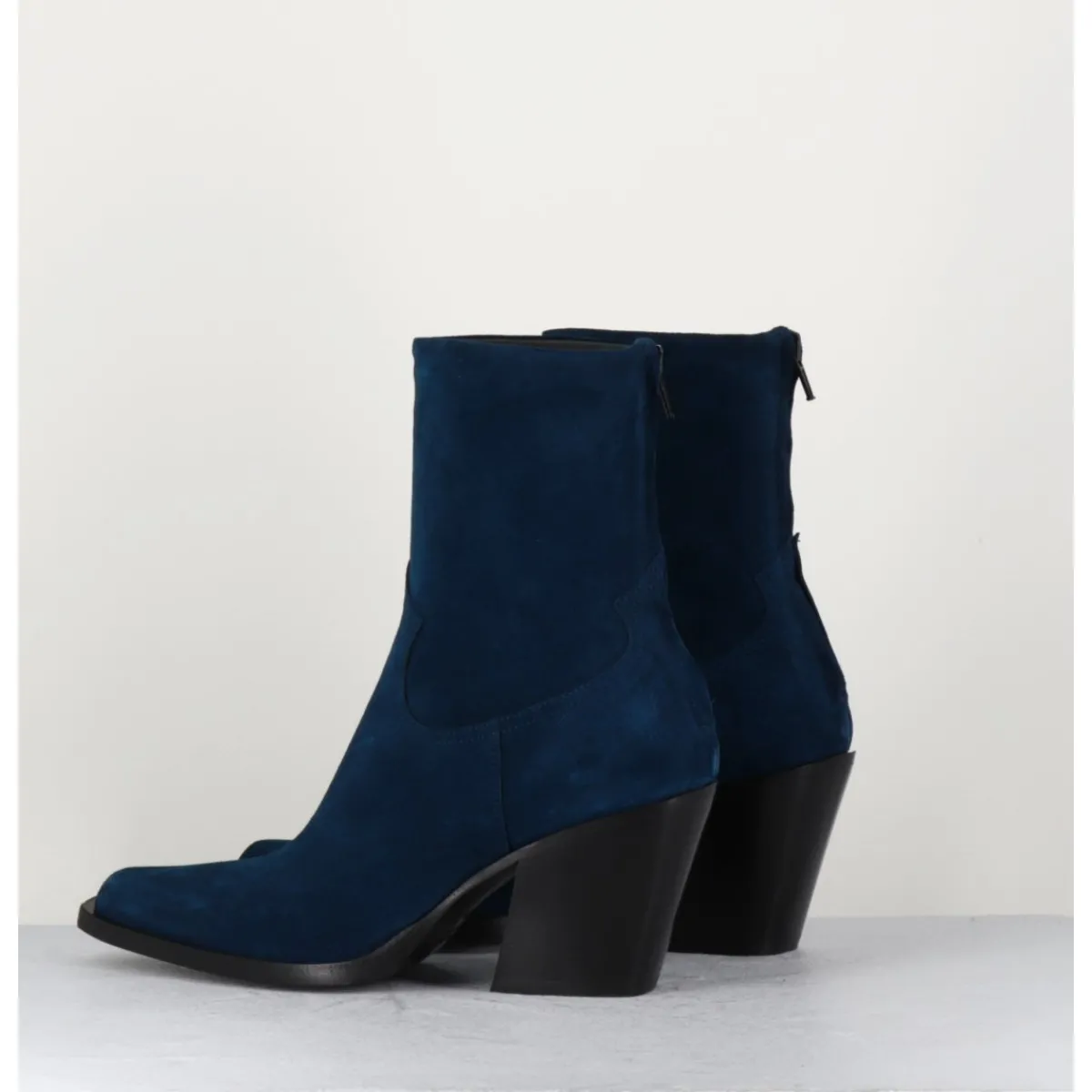 Sale GARRICE LAB Santiags talon haut en daim - DESI CHELIN BLU BLEU