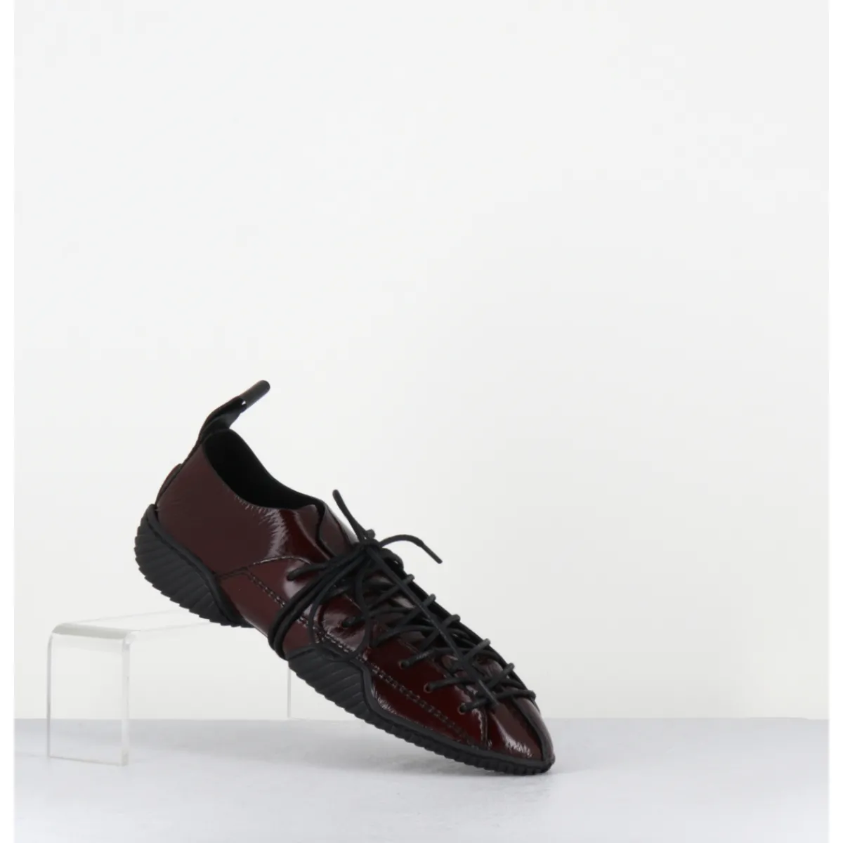 Discount MIISTA Sneakers longs lacets naplak surpiqûres noires - PRUDENCE BROWN LACE MARRON